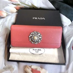 PRADA Cammeo Saffiano Metal Leather Long Continental Wallet passion w/medallion